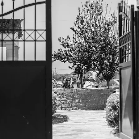 Ξενοδοχείο με διαμερίσματα Enpy 4*