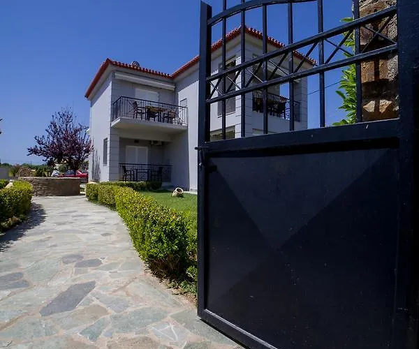 Hotel apartamentowy Enpy Finikounda