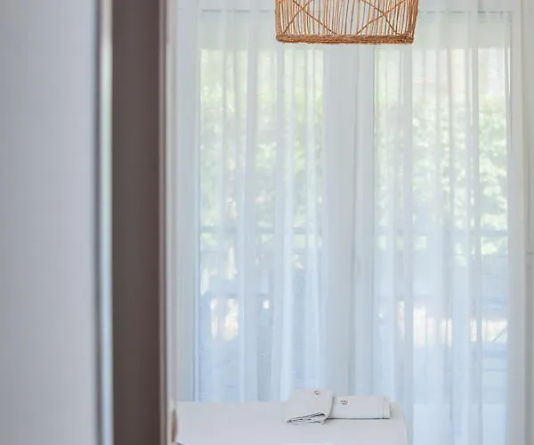 Enpy Hotel apartamentowy Finikounda