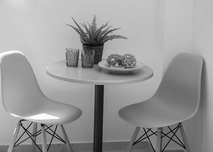 Hotel apartamentowy Enpy Finikounda