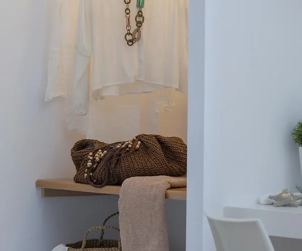 Enpy Hotel apartamentowy Finikounda